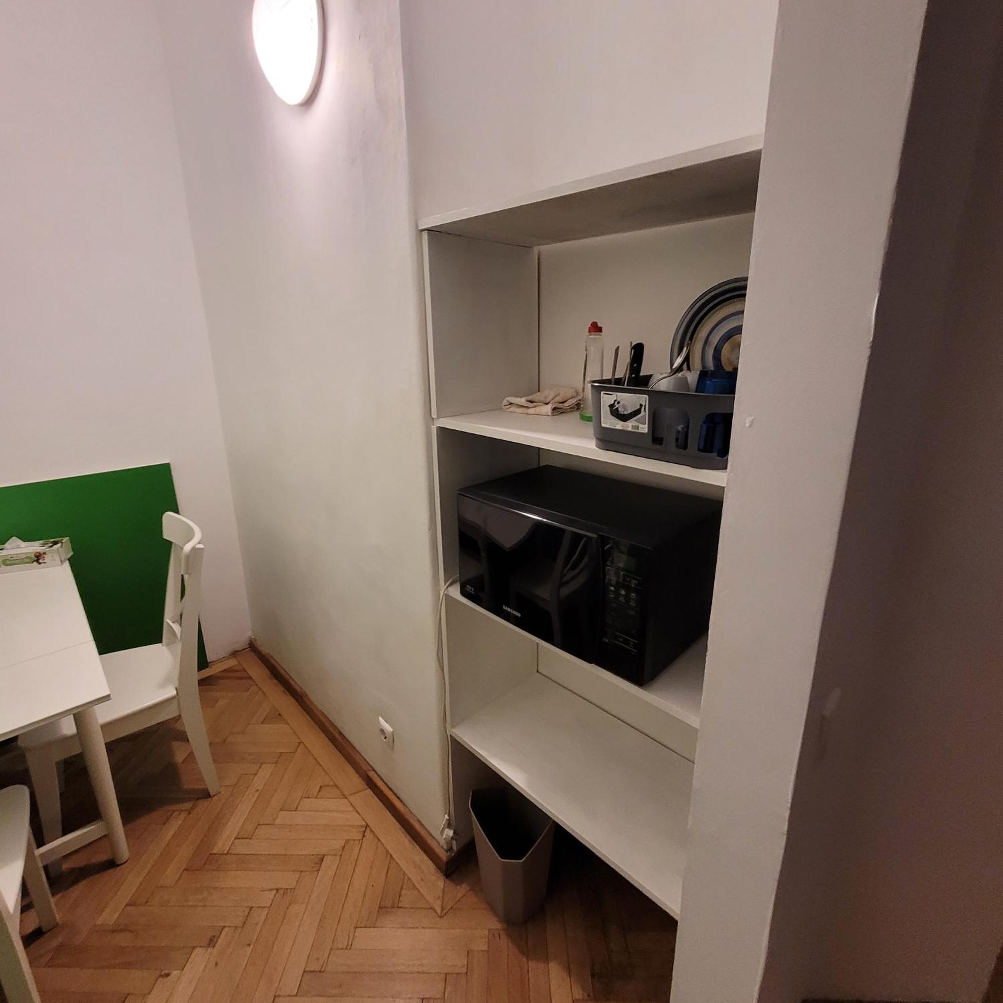 Anastasia Balcescu Apart 2 Self Check Code In From 2Pm Only Microwave ブカレスト エクステリア 写真